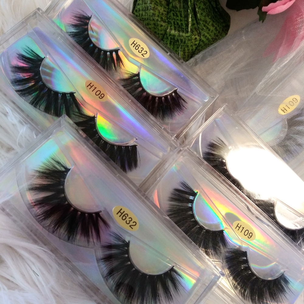 Lash Bundle - Picture 2 of 3